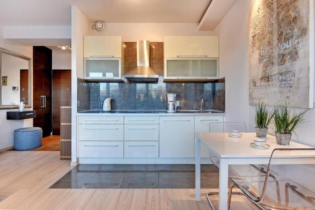 Central Apartments-Gdansk&Sz7/5 Экстерьер фото